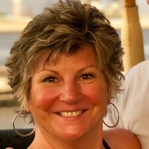 Meet your Posher, Julie